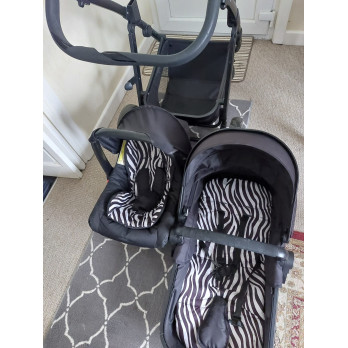 Red Kite Push Me 3 in 1 i-Size Savanna Travel System Zebra from birth to 4 years