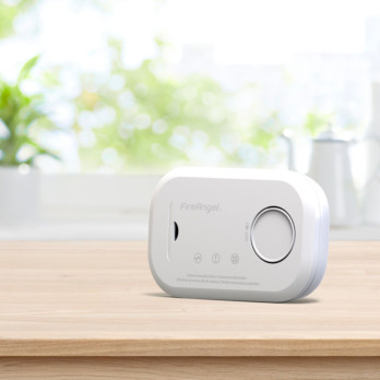 FireAngel Carbon Monoxide Alarm alerts you when CO levels are dangerous with Replaceable Battery