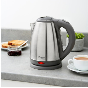 Tower Presto Kettle 1.8L Brushed Stainless Steel 2200W auto cut-off locking lid water gauge and indicator light