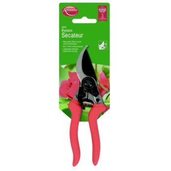 Ambassador Bypass Secateur - Up to 15mm cutting capacity